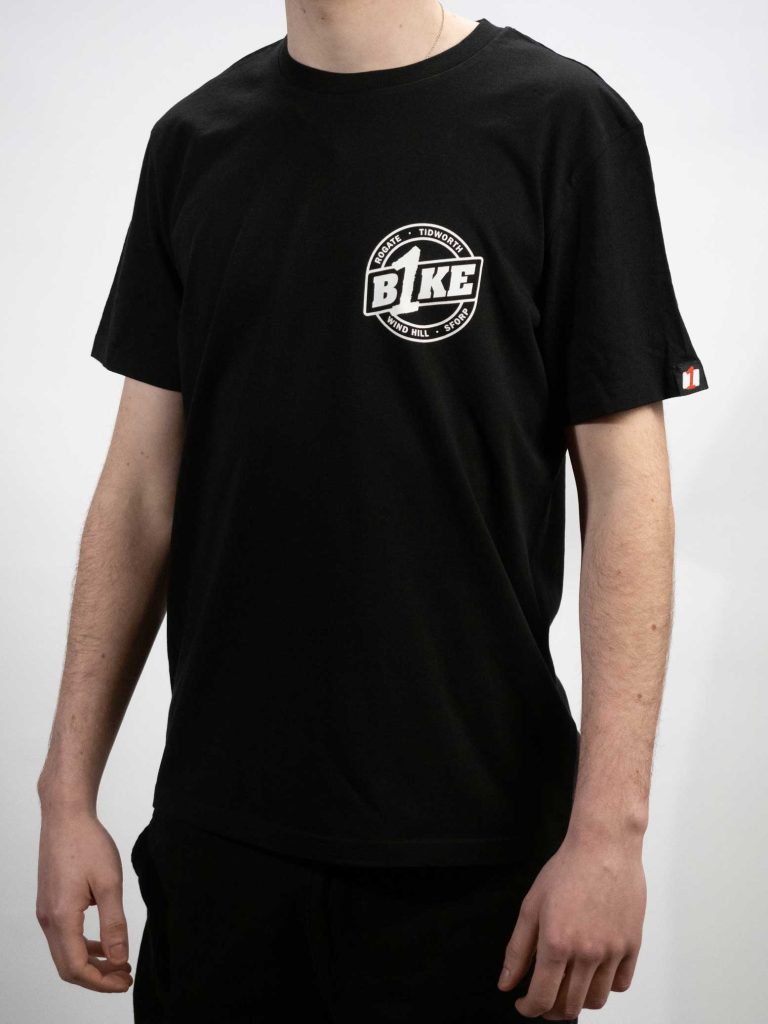 Short sleeve adult t-shirt black front